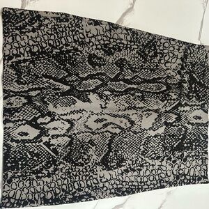 BCBG Black and Gray Snake Print Mini Skirt